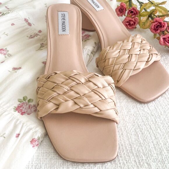 Steve Madden nude sandals. - Picture 3 of 13